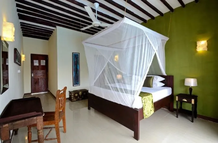amaaan beach bungalow bedroom thumbnail